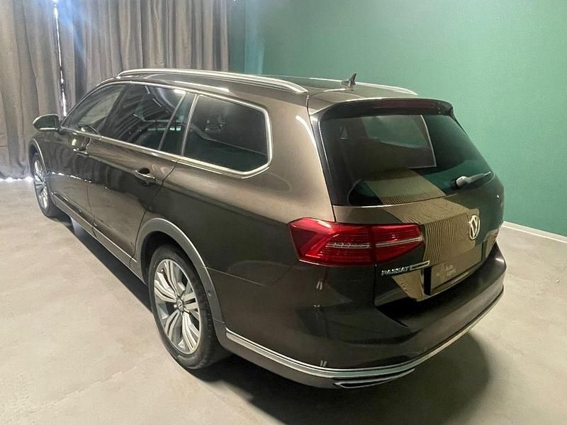 Gebraucht VW Passat Alltrack Active 239 PS (175 kW) 2016 Schwarz Kombi