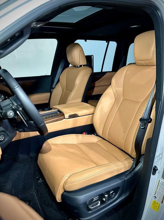 Gebraucht Lexus LX600 415 PS (305 kW) 2024 Weiß SUV