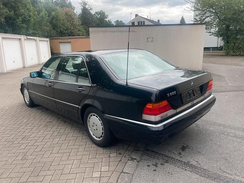 Schwarz Gebraucht 1994 Mercedes 600 Limousine | 8.999 € - Bild 1/4
