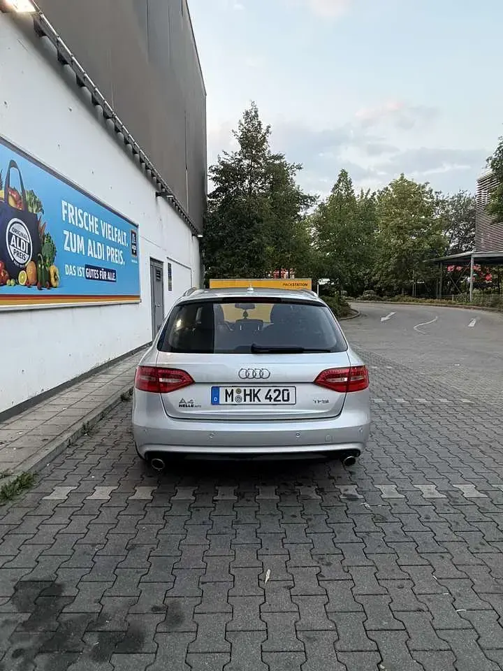 Gebraucht Audi A4 Ambiente 170 PS (125 kW) 2011 Kombi