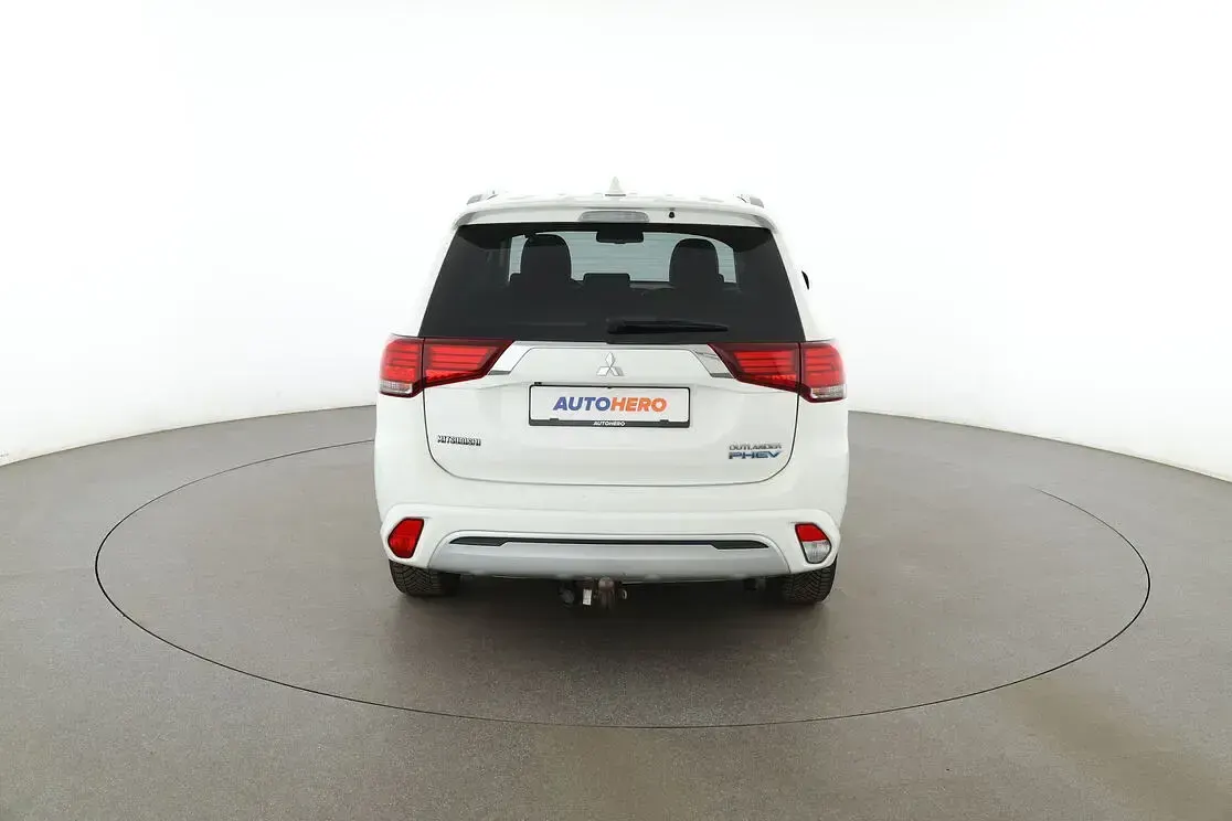 Usata Mitsubishi Outlander P-HEV 2019 Bianco SUV