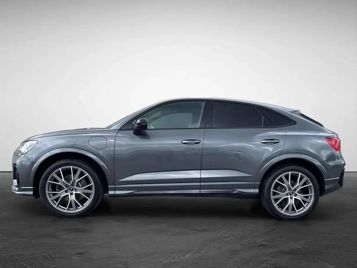 Gebraucht Audi Q3 Sportback S-Line 245 PS (180 kW) 2022 Daytonagrau perleffekt SUV