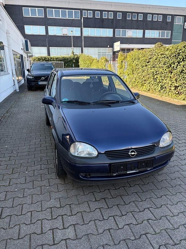 Gebraucht Opel Corsa Edition 90 PS (66 kW) 2000 Limousine