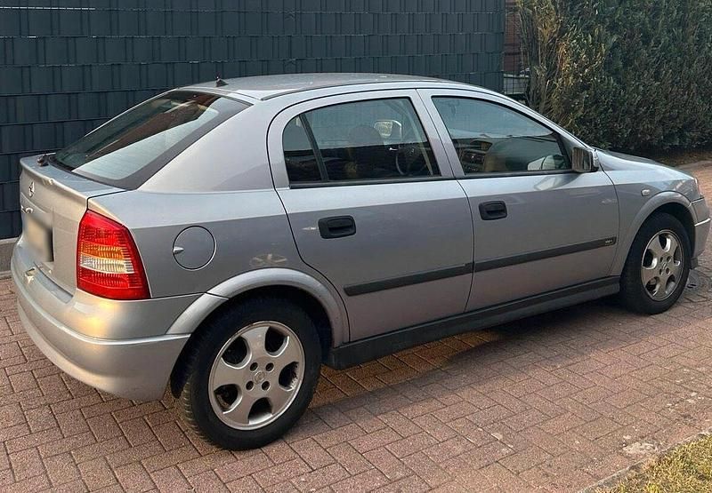 Usata Opel Astra 2000 Grigio Berlina