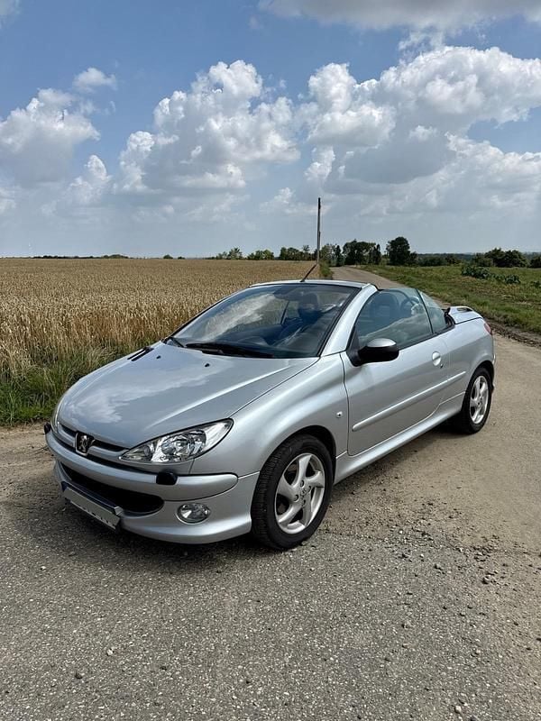 Grau Gebraucht 2006 Peugeot 206 CC Cabrio | 2.100 € (Guter Preis) - Bild 1/4