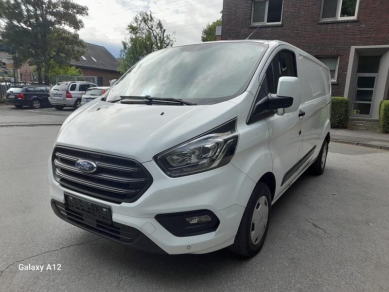 Weiß Gebraucht 2019 Ford Transit Custom Van / Kleinbus | 8.500 € (Superpreis) - Bild 1/4