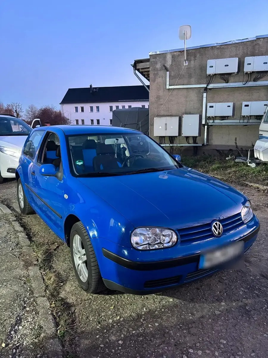 Brugt VW Golf IV 101 HK (74 kW) 2001 Blå Hatchback