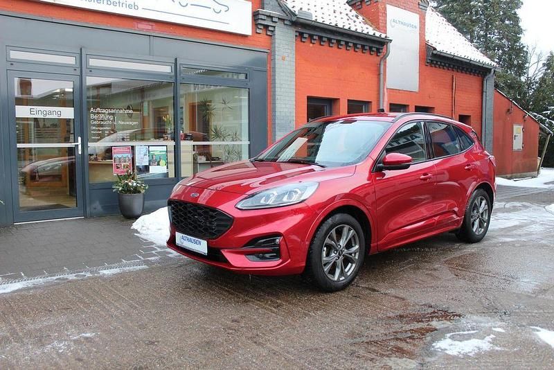 Gebraucht Ford Kuga ST-Line 150 PS (110 kW) 2024 Rot SUV