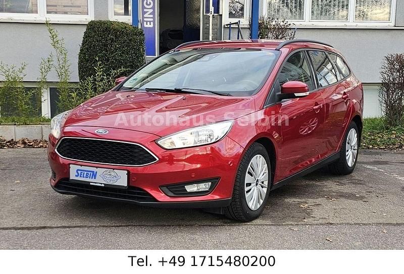 Rot Gebraucht 2017 Ford Focus Business Edition Limousine | 6.980 € (Guter Preis) - Bild 1/4