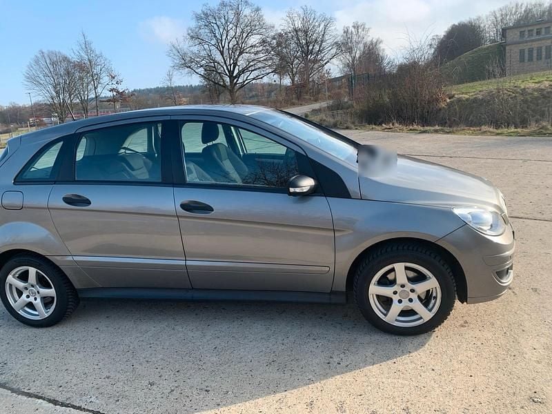 Gebraucht Mercedes B180 109 PS (80 kW) 2006 Grau Van / Kleinbus