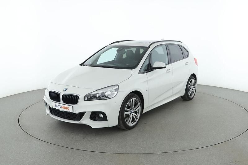 Weiß Gebraucht 2016 BMW 225 Active Tourer M Sport Van / Kleinbus | 19.260 € (Guter Preis) - Bild 1/3