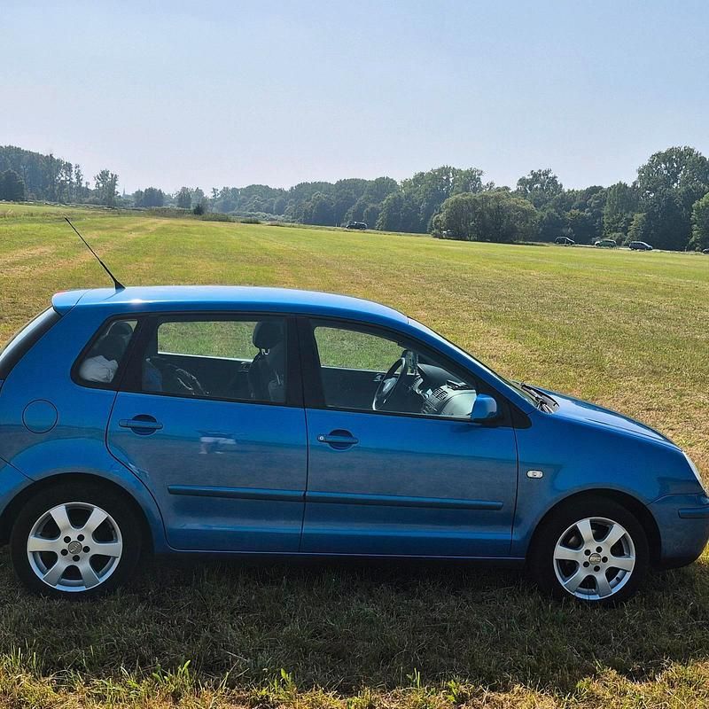 Gebraucht VW Polo 65 PS (47 kW) 2025 Blau Kleinwagen