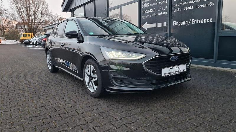 Gebraucht Ford Focus Cool & Connect 120 PS (88 kW) 2022 Schwarz Limousine