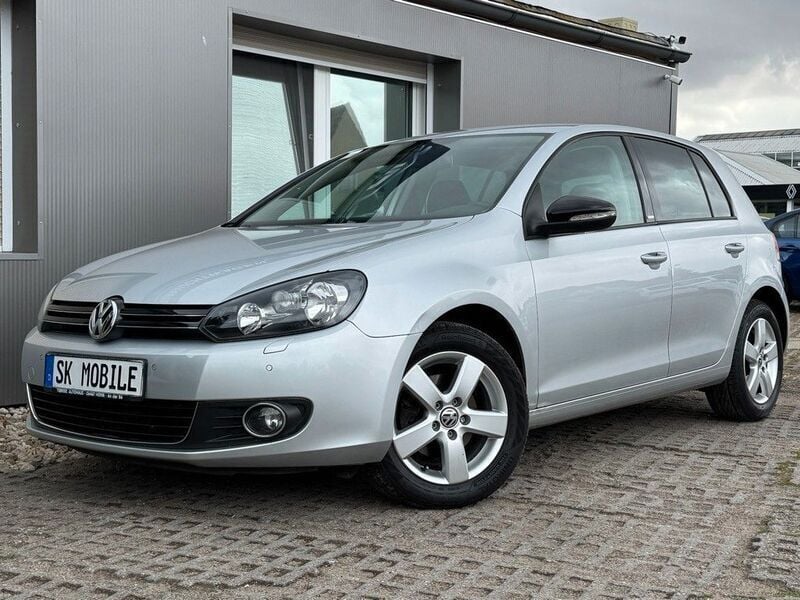 Silber Gebraucht 2011 VW Golf VI Style Limousine | 5.999 € (Guter Preis) - Bild 1/4