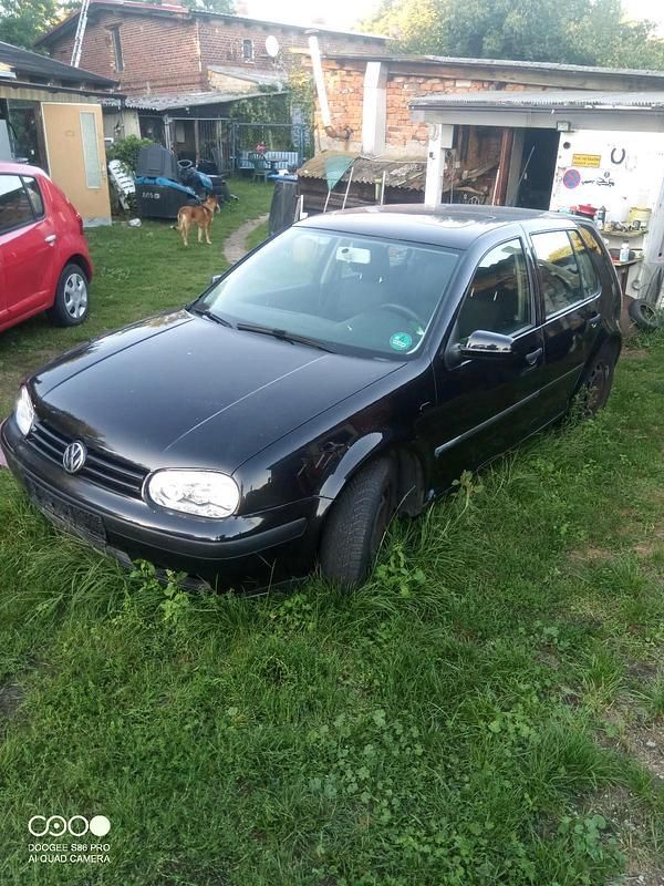 Schwarz Gebraucht 2001 VW Golf IV Limousine | 400 € (Superpreis) - Bild 1/4