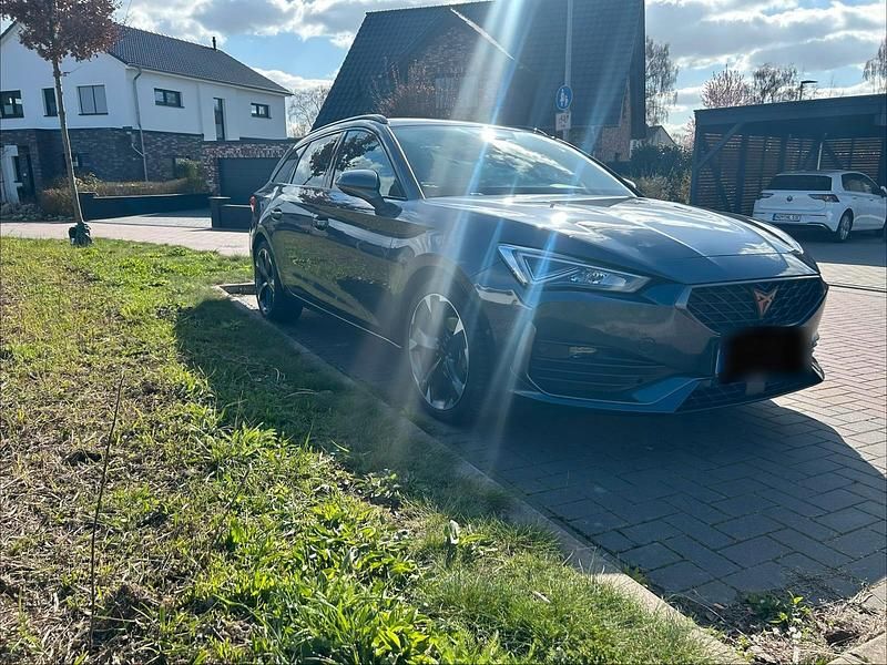 Gebraucht Cupra Leon 150 PS (110 kW) 2023 Grau Kombi