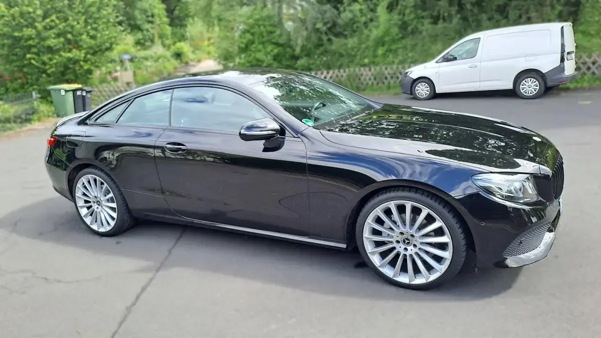 Gebraucht Mercedes E200 184 PS (135 kW) 2017 Schwarz Coupé