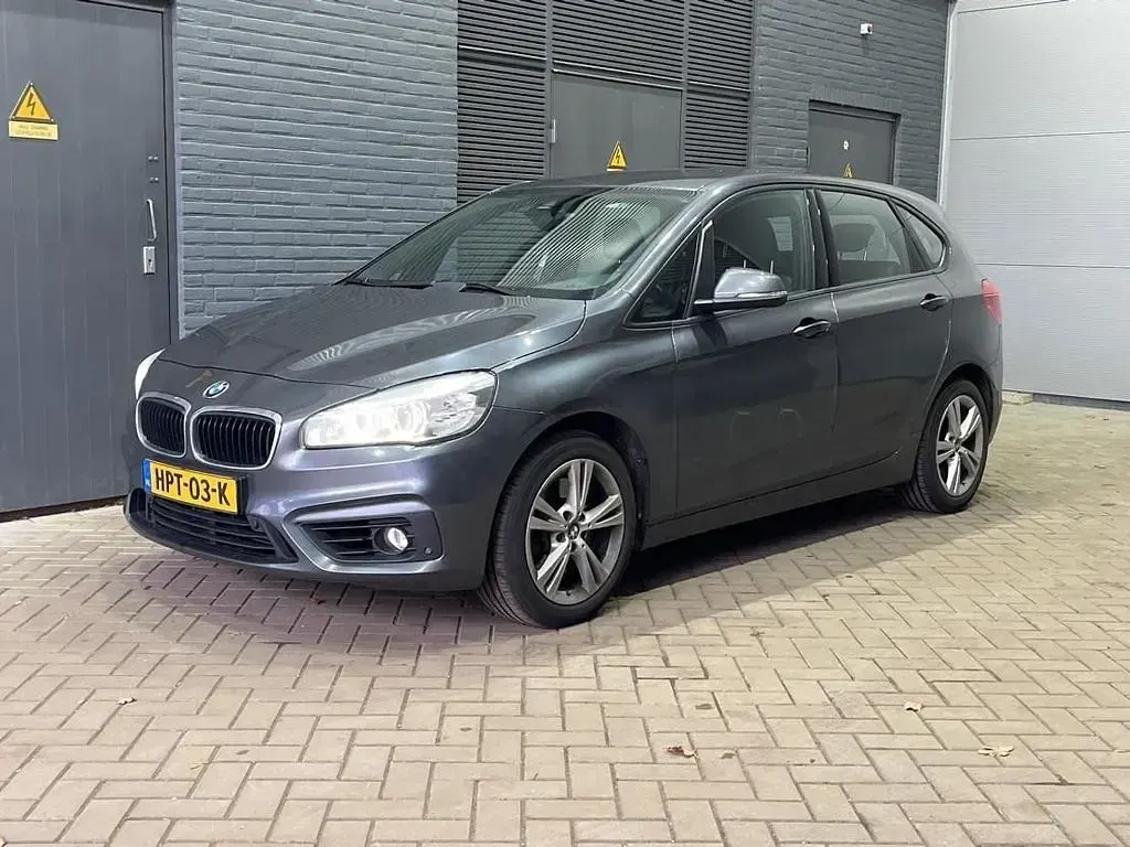 Gebraucht BMW 225 Active Tourer 231 PS (169 kW) 2015 Grau Van / Kleinbus