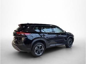 Neu Nissan X-Trail Acenta 163 PS (119 kW) 2026 Schwarz (schwarz) SUV
