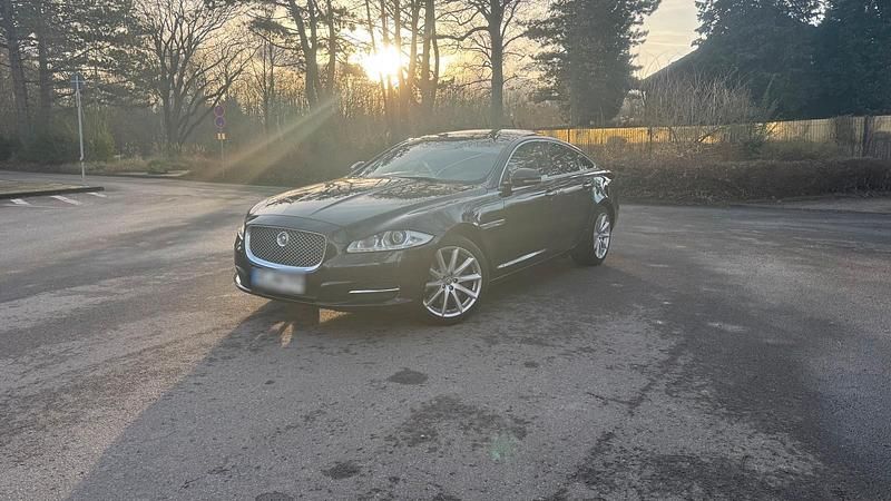 Gebraucht Jaguar XJ 275 PS (202 kW) 2012 Beige Limousine