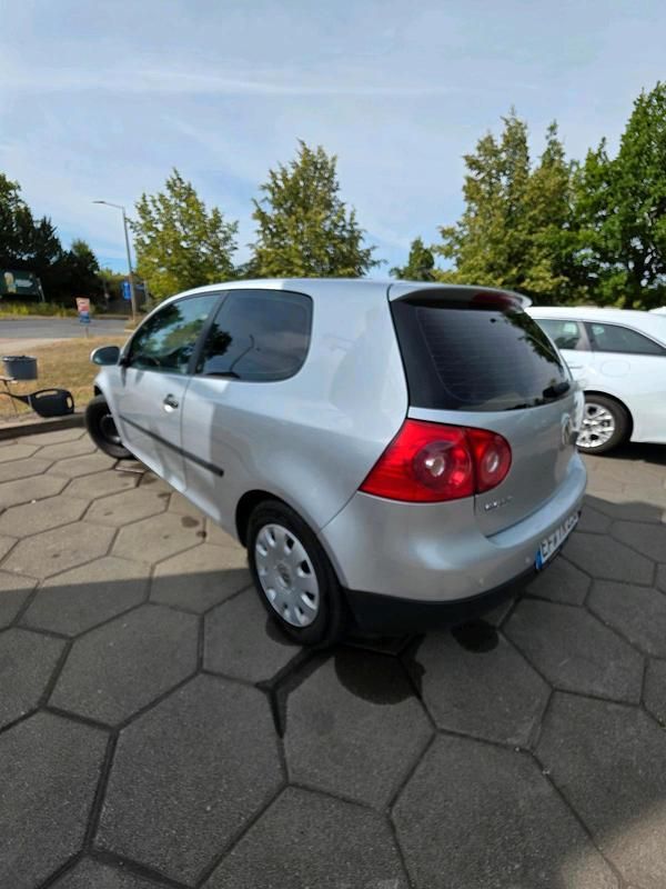 Silber Gebraucht 2005 VW Golf V Kombi | 2.500 € (Fairer Preis) - Bild 1/4