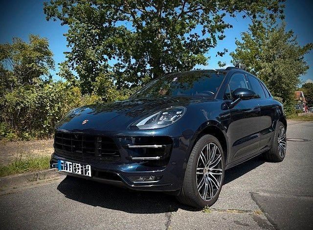 Blau Gebraucht 2016 Porsche Macan Turbo SUV | 40.800 € (Fairer Preis) - Bild 1/2
