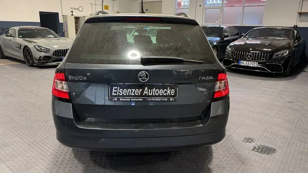 Gebraucht Skoda Fabia Drive 90 PS (66 kW) 2017 Grau Kombi
