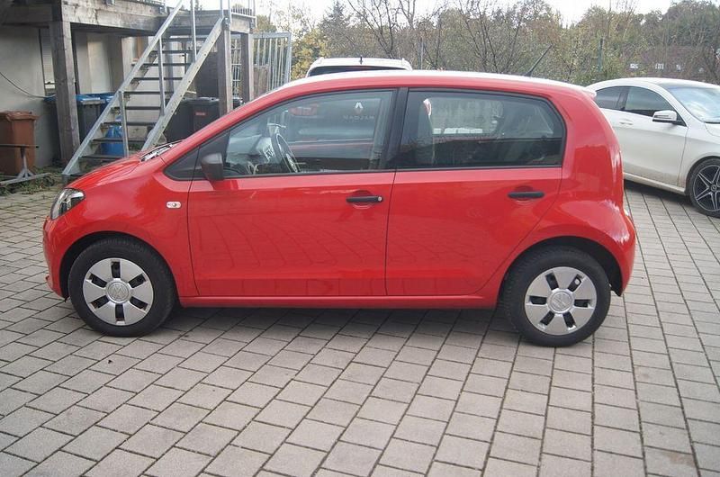 Rot Gebraucht 2015 VW up! Kleinwagen | 5.800 € (Fairer Preis) - Bild 1/4