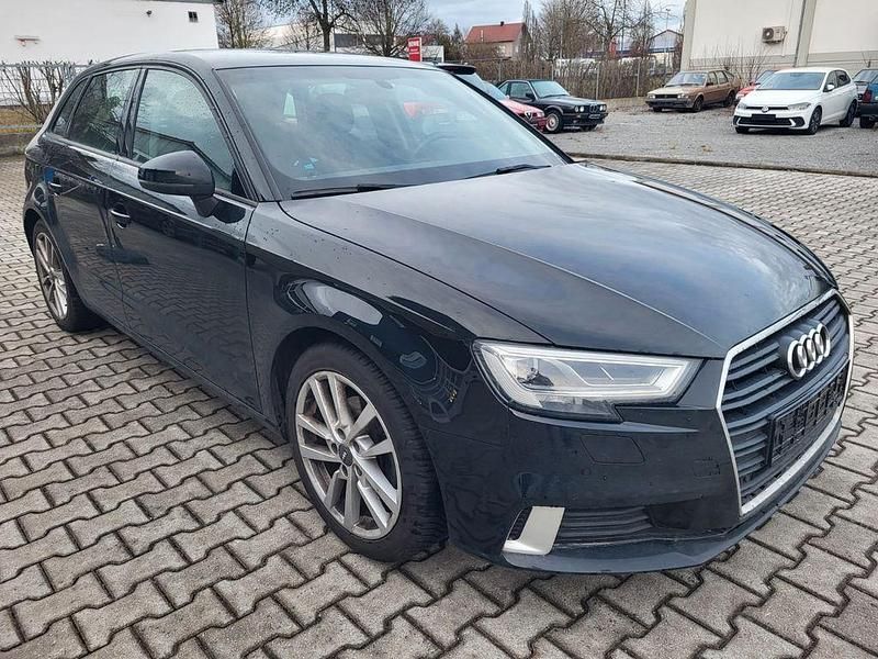 Gebraucht Audi A3 Sport 150 PS (110 kW) 2019 Schwarz Limousine