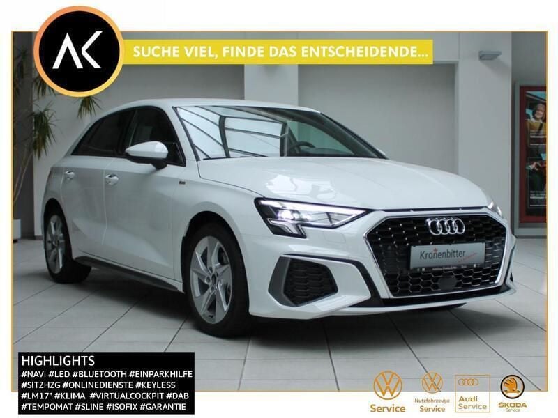 Weiß Gebraucht 2023 Audi A3 Sportback S-Line Limousine | 28.820 € (Guter Preis) - Bild 1/4