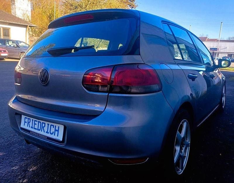 Gebraucht VW Golf VI Trendline 105 PS (77 kW) 2011 Grau Kleinwagen