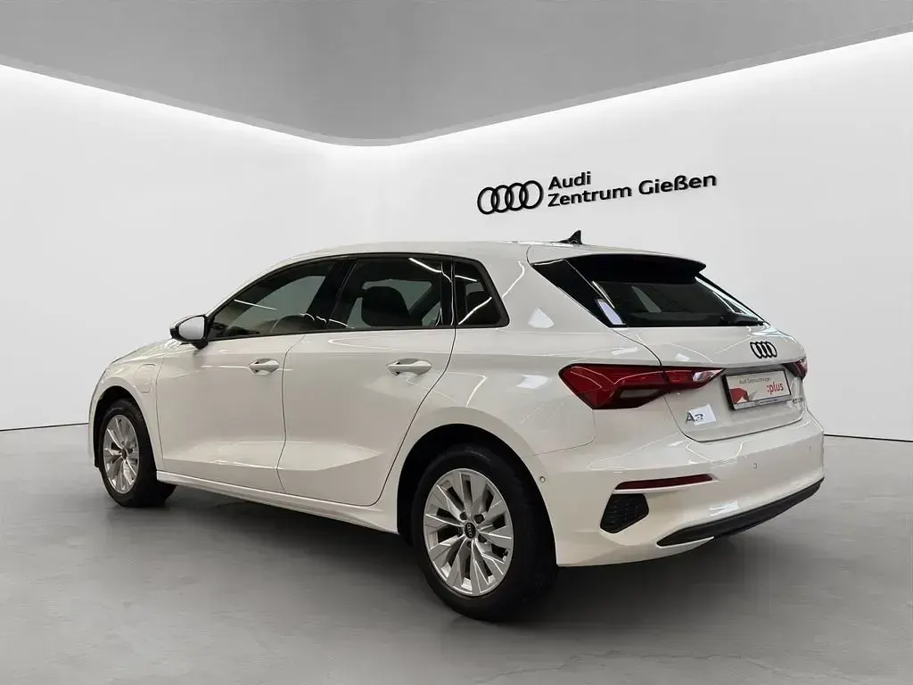 Gebraucht Audi A3 Basis 204 PS (150 kW) 2021 Weiß Limousine