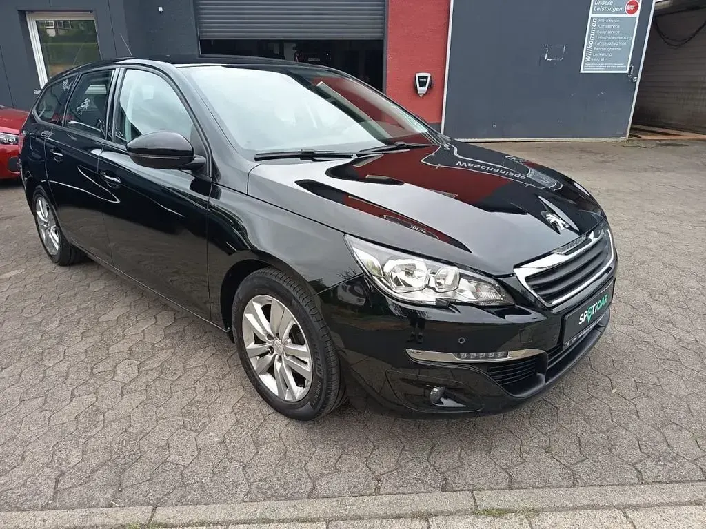 Gebraucht Peugeot 308 SW Active 131 PS (96 kW) 2015 Schwarz Kombi