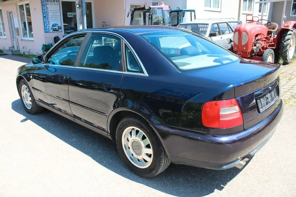 Gebraucht Audi A4 165 PS (121 kW) 1998 Schwarz Limousine