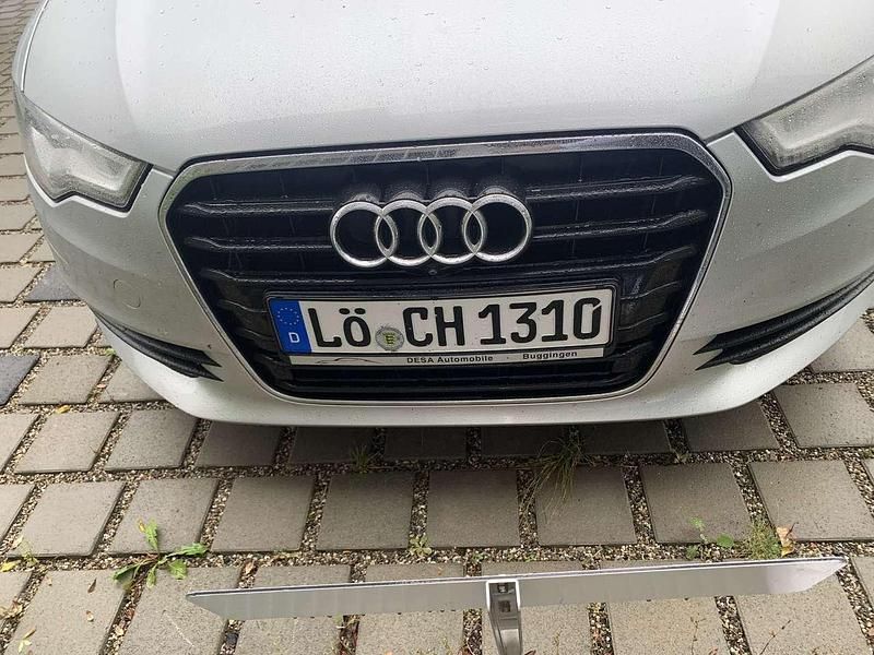 Grau Gebraucht 2012 Audi A6 Kombi | 12.800 € (Fairer Preis) - Bild 1/4