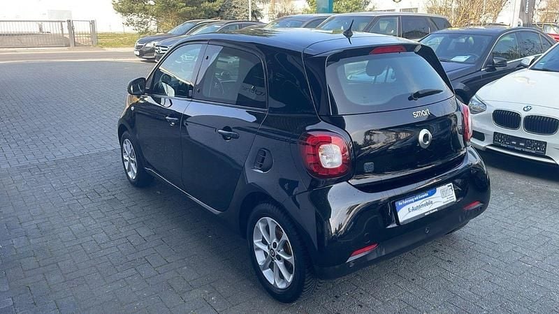 Gebraucht Smart ForFour Electric Drive 60 kW (82 PS) 2020 Schwarz Kleinwagen