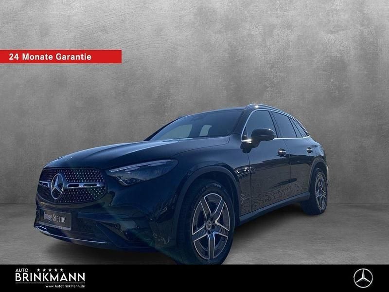 Schwarz Gebraucht 2025 Mercedes GLC200 AMG line SUV | 53.975 € (Fairer Preis) - Bild 1/4