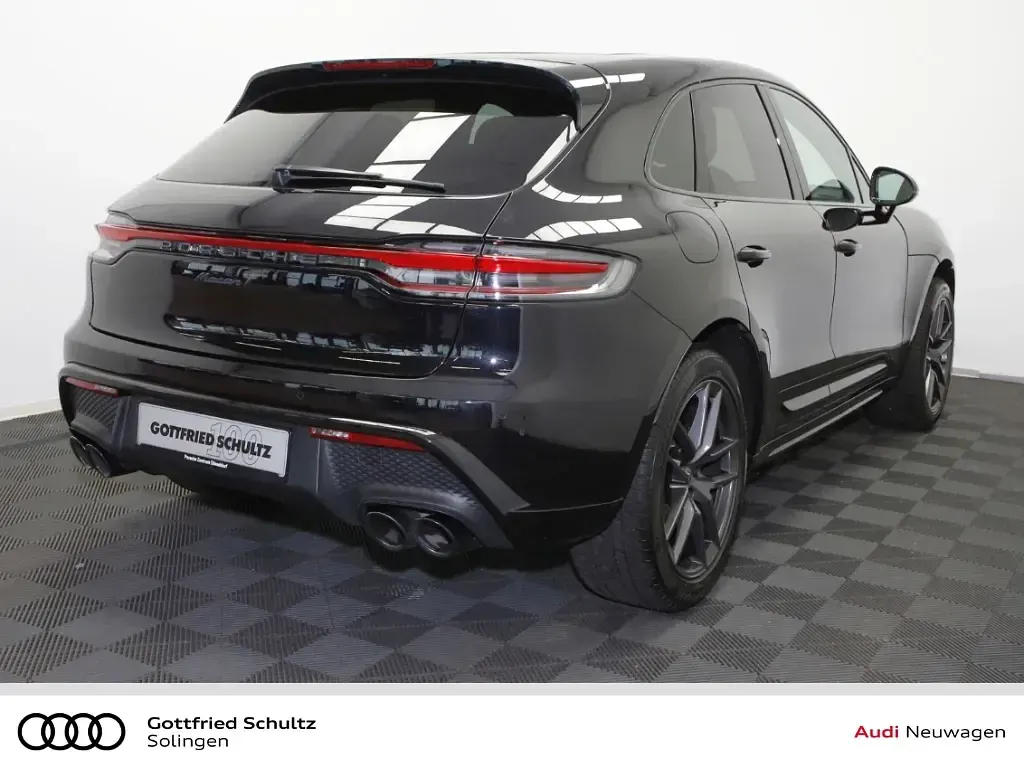 Gebraucht Porsche Macan 265 PS (194 kW) 2023 Schwarz SUV