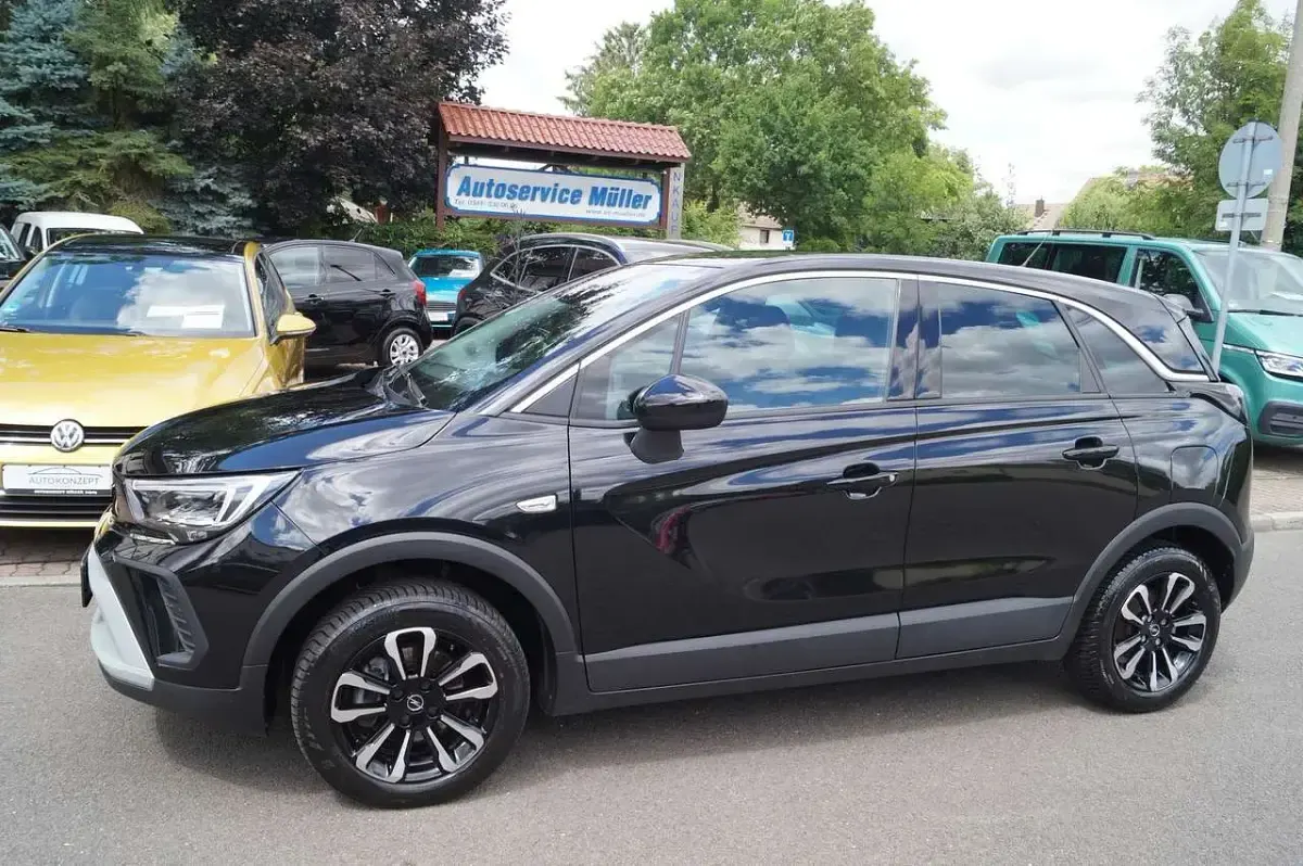 Gebraucht Opel Crossland Elegance 110 PS (80 kW) 2023 Schwarz SUV