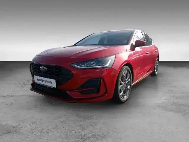 Gebraucht Ford Focus ST-Line 125 PS (91 kW) 2023 Fantastic red tc Limousine
