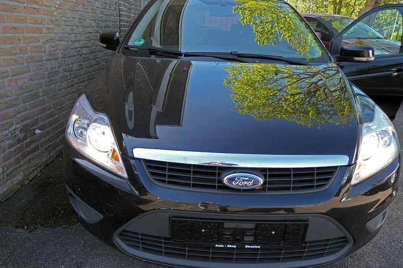 Usata Ford Focus 101 CV (74 kW) 2010 Nero Station wagon