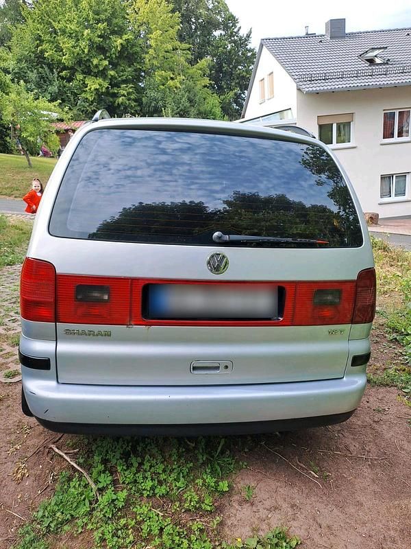 Gebraucht VW Sharan 132 PS (97 kW) 2003 Silber Van / Kleinbus
