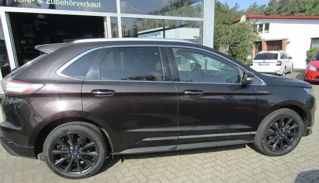 Gebraucht Ford Edge Vignale 209 PS (153 kW) 2016 Schwarz SUV