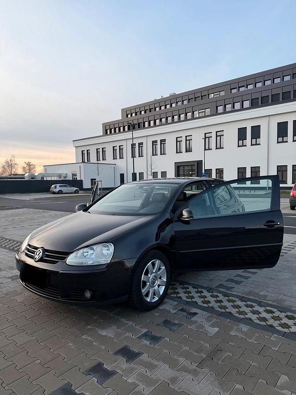 Gebraucht VW Golf 115 PS (84 kW) 2004 Schwarz Coupé