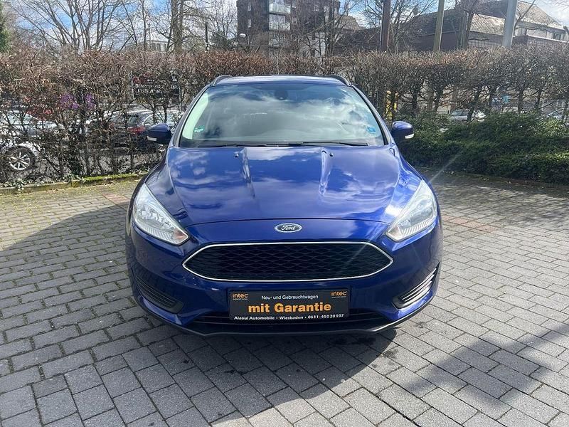 Gebraucht Ford Focus Trend 120 PS (88 kW) 2016 Blau Limousine