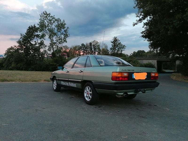 Gebraucht Audi 100 90 PS (66 kW) 1986 Grün Limousine
