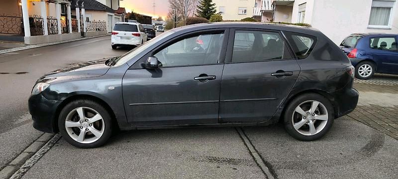 Gebraucht Mazda 323 105 PS (77 kW) 2006 Limousine