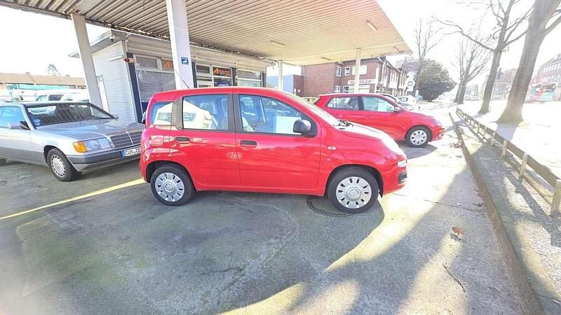 Gebraucht Fiat Panda 69 PS (50 kW) 2018 Rot Kleinwagen