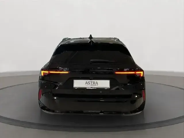 Neu Opel Astra Ultimate 96 PS (70 kW) 2026 Schwarz Kombi