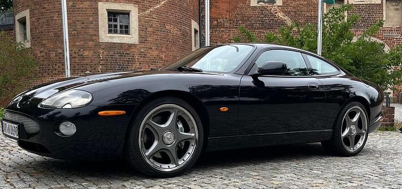 Schwarz Gebraucht 2005 Jaguar XKR Coupé | 22.990 € (Teuer) - Bild 1/4